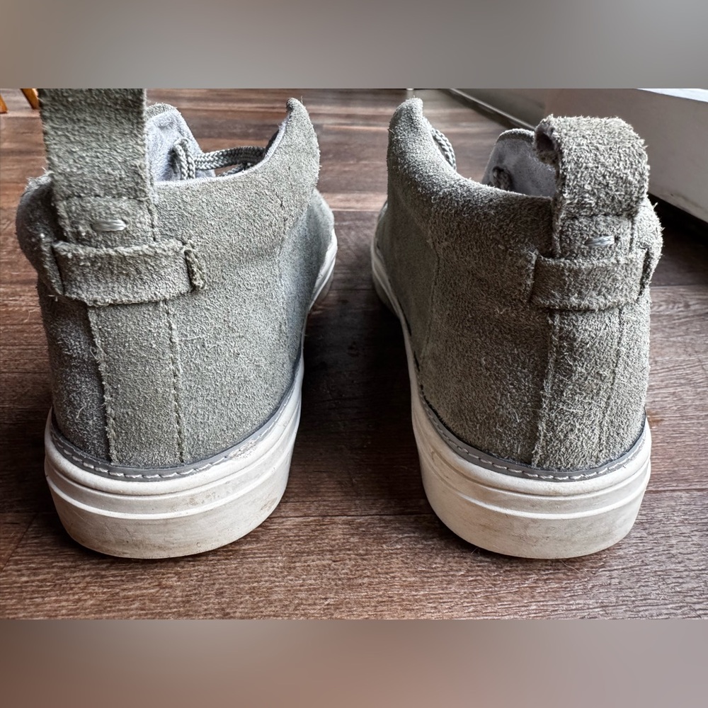 Toms ‘Riley’ Shoes - Picture 7 of 8